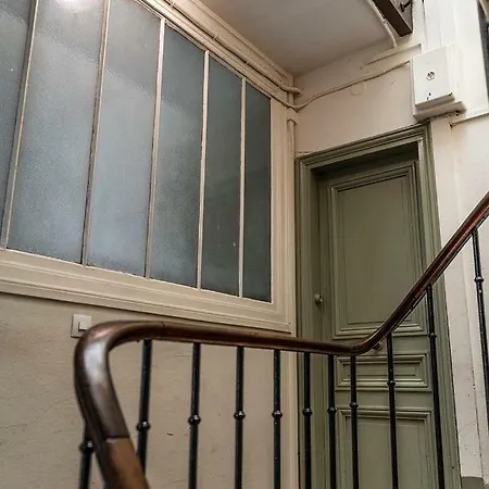 巴黎古马雷斯蒙特吉尔酒店 公寓 *