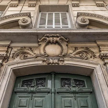 巴黎古马雷斯蒙特吉尔酒店