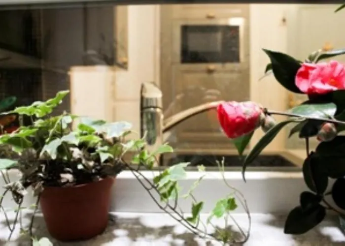 公寓 巴黎古马雷斯蒙特吉尔酒店