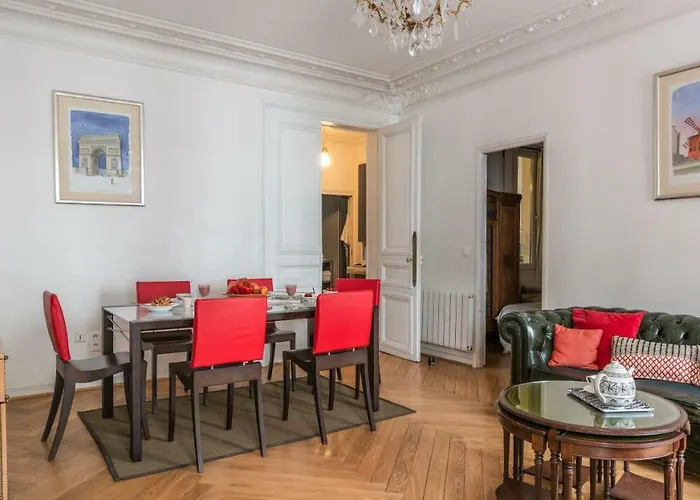 巴黎古马雷斯蒙特吉尔酒店