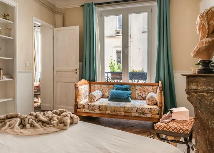 公寓 巴黎古马雷斯蒙特吉尔酒店 *