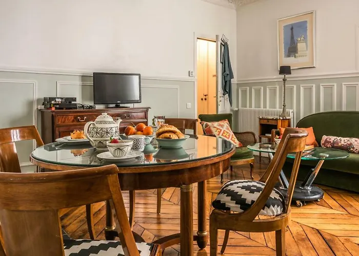 公寓 巴黎古马雷斯蒙特吉尔酒店