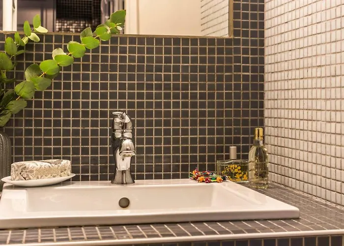 巴黎古马雷斯蒙特吉尔酒店 公寓 巴黎