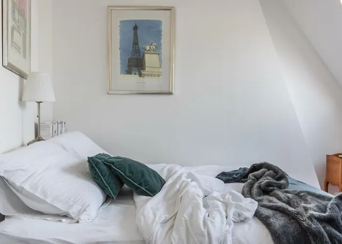 巴黎古马雷斯蒙特吉尔酒店