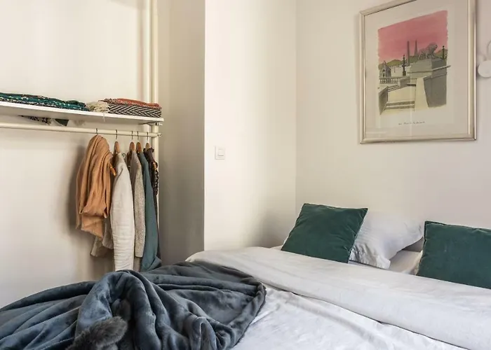 巴黎古马雷斯蒙特吉尔酒店 * 巴黎