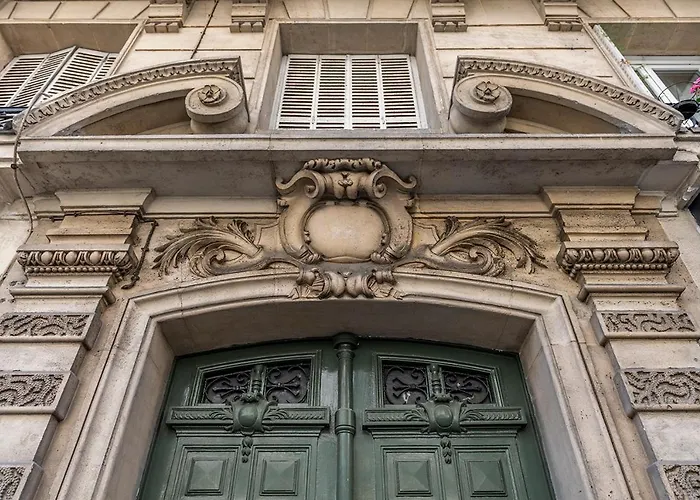 巴黎古马雷斯蒙特吉尔酒店